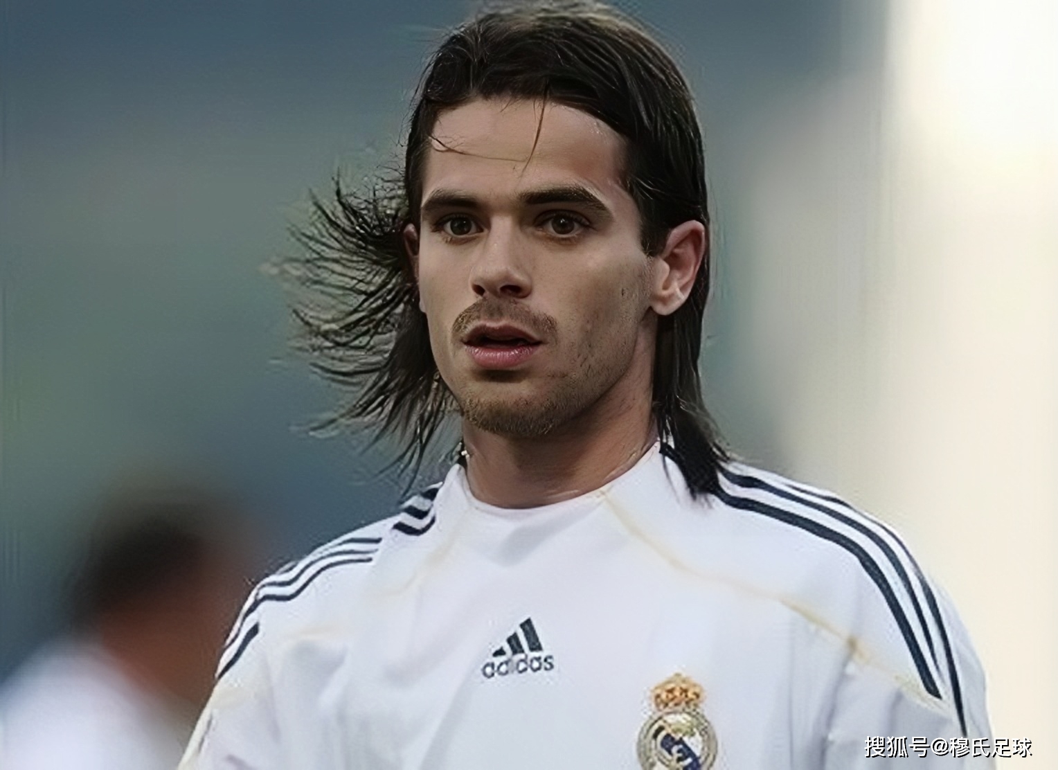 是由切尔西 是由切尔西