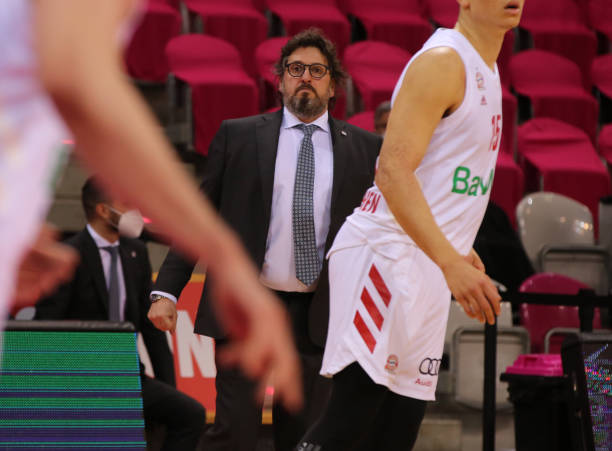 在高强度比 在高强度比