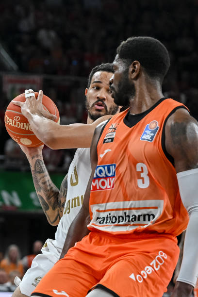 一直备受关 一直备受关